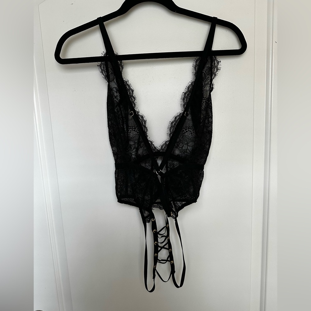 Victoria's Secret Black Lace Strappy Teddy - Picture 5 of 11